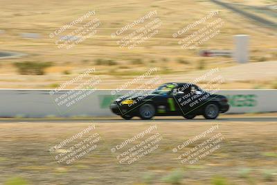 media/May-31-2025-CalClub SCCA (Sat) [[2c1a04e1ee]]/Qualifying/Group 5/Turn 4/